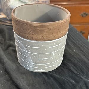 Two-Tone Ceramic Planter